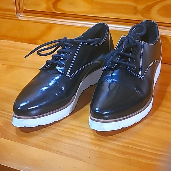Asos Black Faux Leather Brogues - Picture 2 of 12